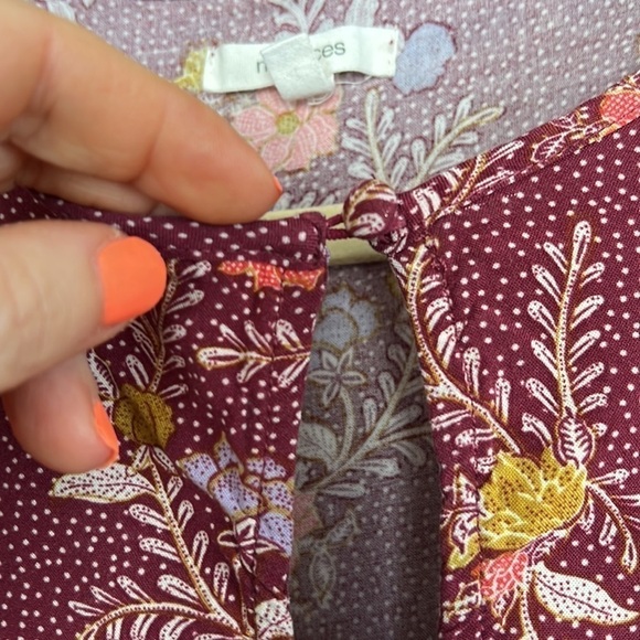 MAURICES Burgundy/Gold/Orange/Lavender Floral Dress w/Ruffle Hem, Size XS, GUC. - Picture 4 of 9